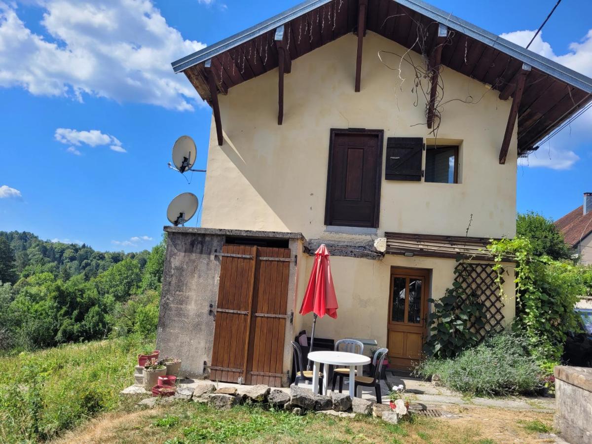 La Fontaine Villa Vertamboz Exterior photo